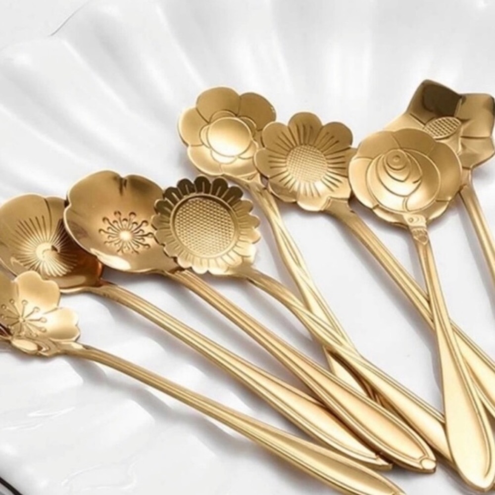 NEW 8pcs Stainless Steel Flower Spoon,  Hostess Gift